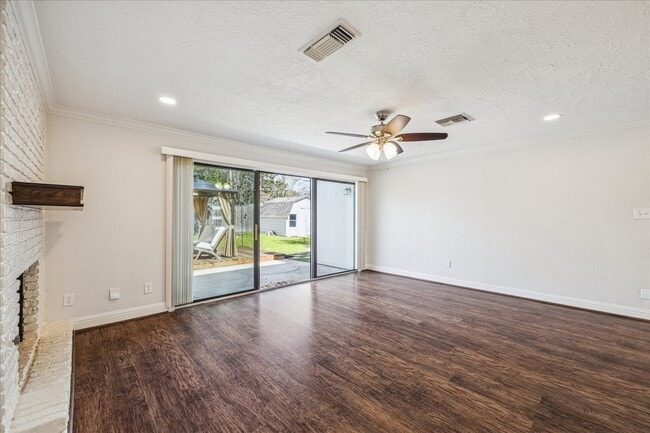 Building Photo - 5226 Nina Lee Ln