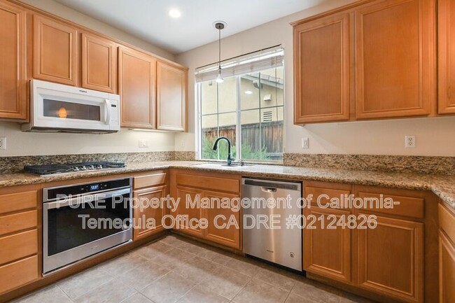 Building Photo - 31557 Six Rivers Ct