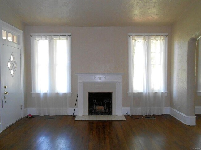 Building Photo - 1458 Watson St