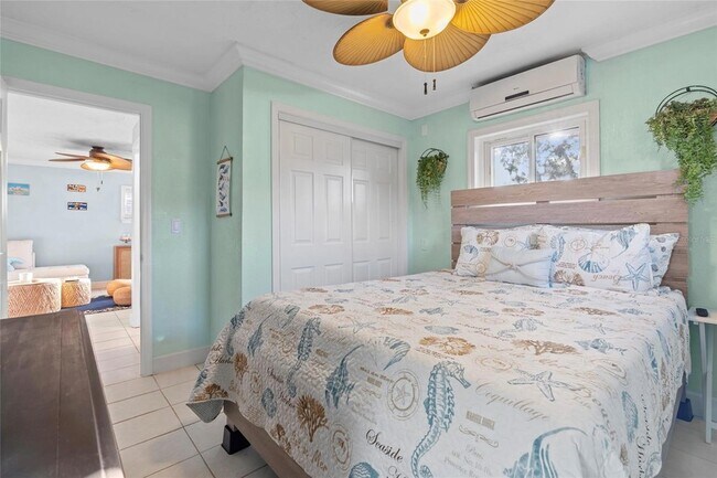 Building Photo - 284 44th Ave