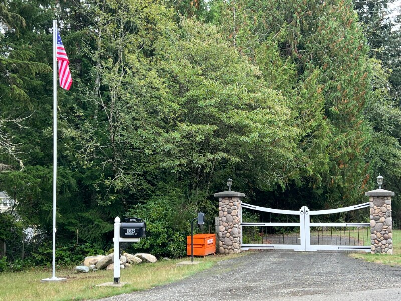 Building Photo - 10635 Woodchuck Ln SE