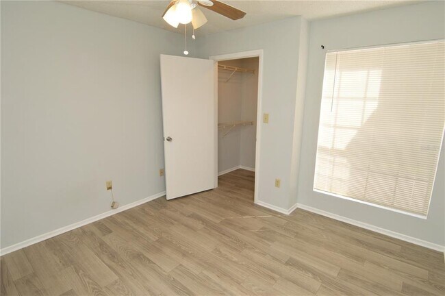 Building Photo - 8723 Fancy Finch Dr