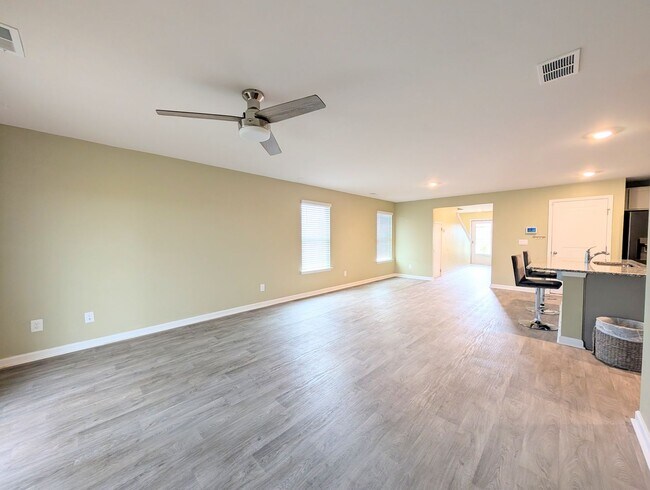 Building Photo - Long Term Rental Home at the Edge of Conway & Aynor, SC