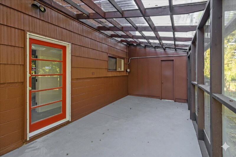 Building Photo - 6412 Nelwood Rd