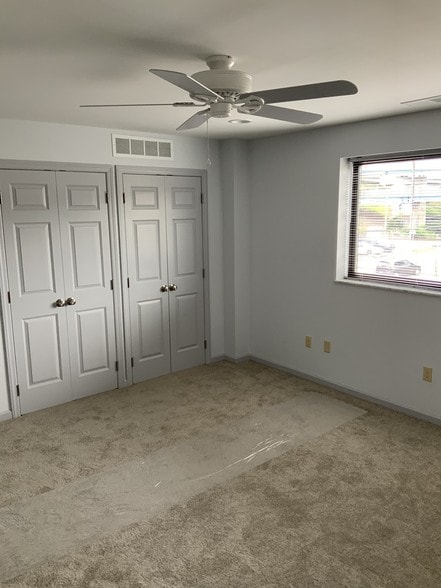 Master Bedroom - 64 Bridge St