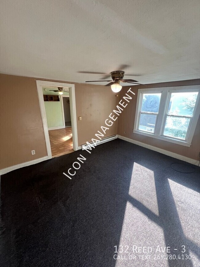 Building Photo - 132 Reed St