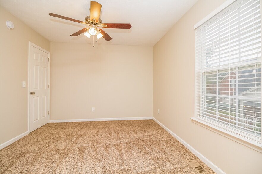 Building Photo - 208 Chandler's Pass Ct