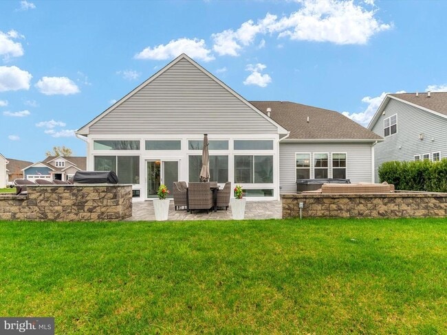 Building Photo - 235 Bayberry Dr