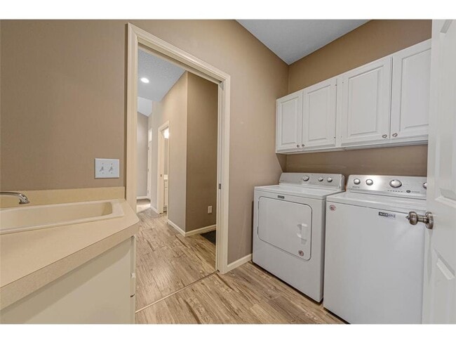 Building Photo - 1128 Shumway Ct