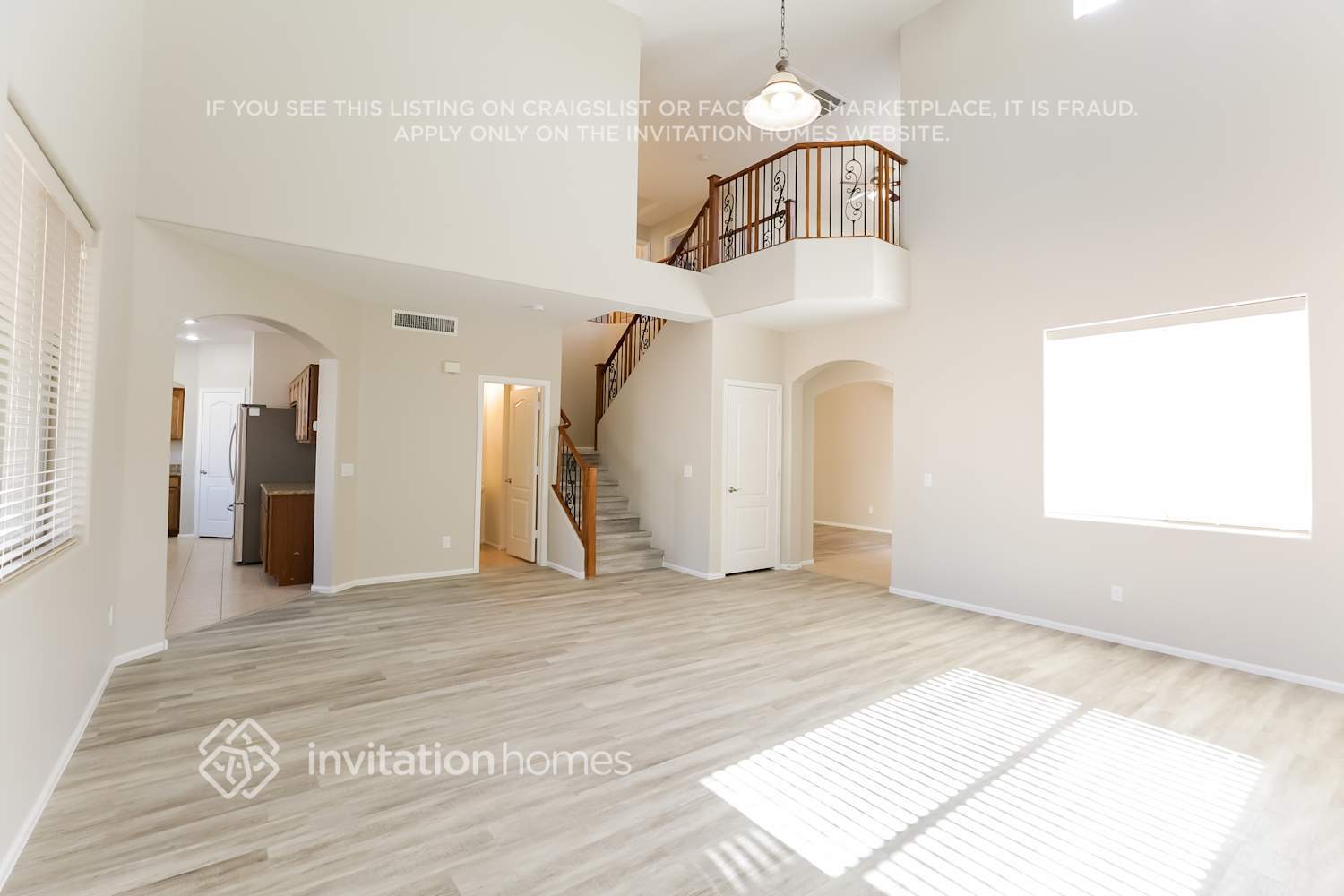 Building Photo - 4216 S 104th Ln