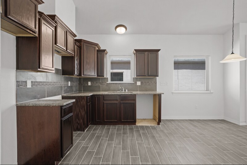 Building Photo - 14325 Bill Lazor Pkwy