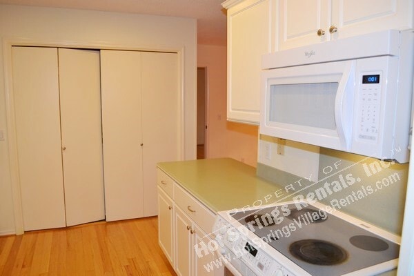 Building Photo - Cozy & Convenient | 2-Bedroom Home Near Ca...