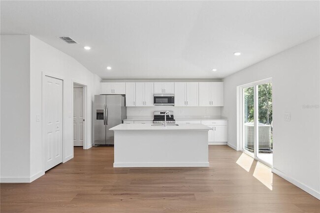 Building Photo - 8780 SW 131st Pl