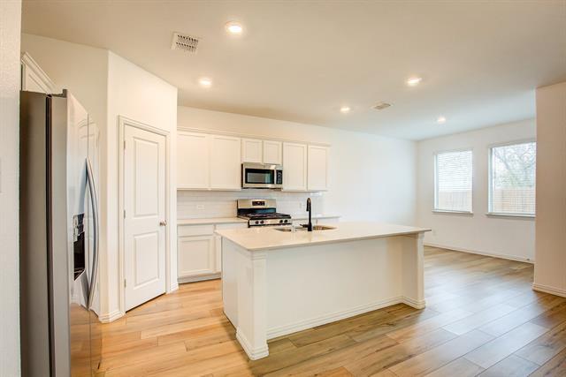 Building Photo - 532 Ranchito Pass