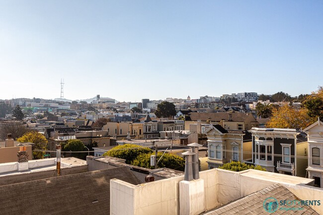 Building Photo - Pacific Heights: Super Sunny & Fully Furni...