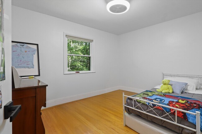 Building Photo - 3411 Stoneybrae Dr