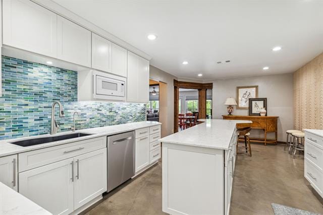 Building Photo - 2407 N Carroll Ave