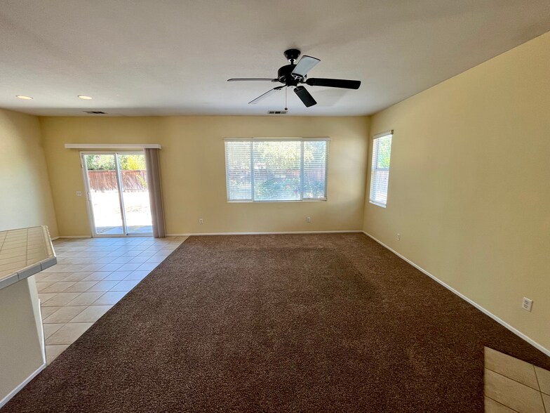 Building Photo - 1559 Park Meadows Dr