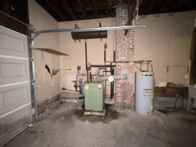 Building Photo - CAS7709#-MW