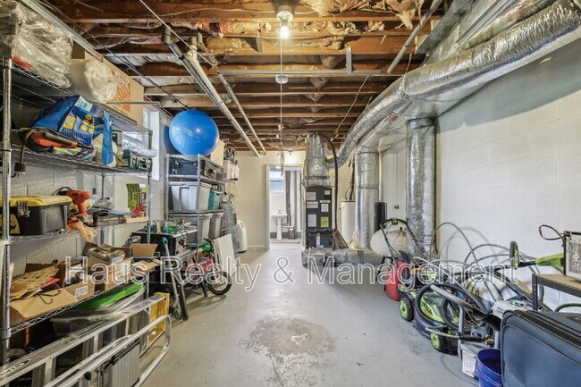 Building Photo - 144 Airport Rd