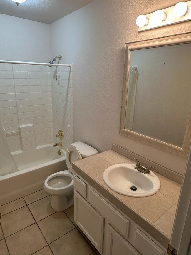 Building Photo - 5449 W Ashland Ct