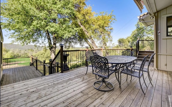 Building Photo - Bright 2-Bed/2-Bath Auburn Home with Sutter Buttes Views