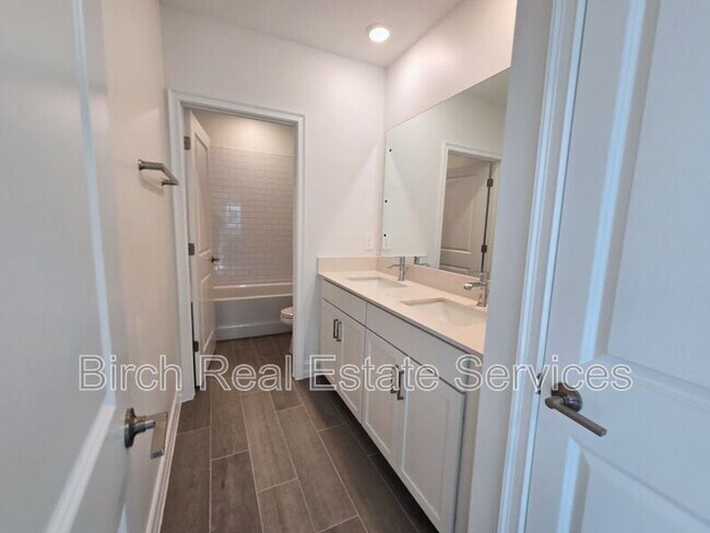 Building Photo - 18489 Serene Lk Lp
