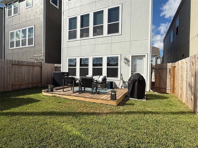 Building Photo - 5614 Green Rise Ln
