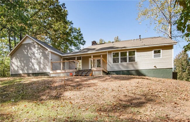 Building Photo - This Charming Two-Story Home Awaits You