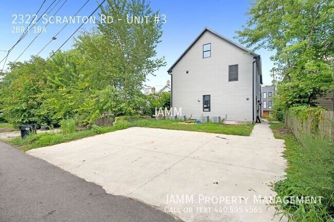 Building Photo - 2322 Scranton Rd