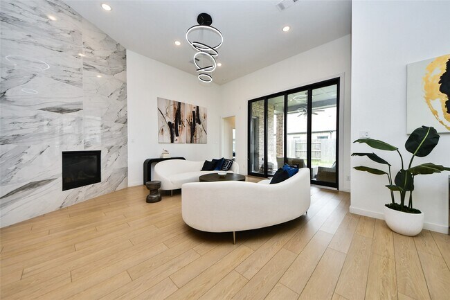 Building Photo - 23619 Bottlebrush Terrace Trl