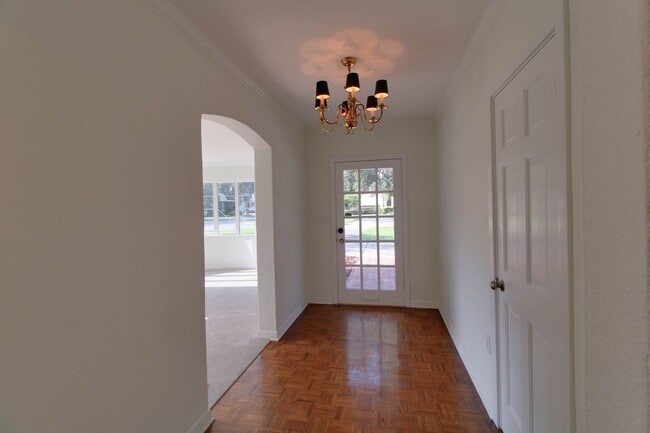 Building Photo - 1667 Mizell Ave