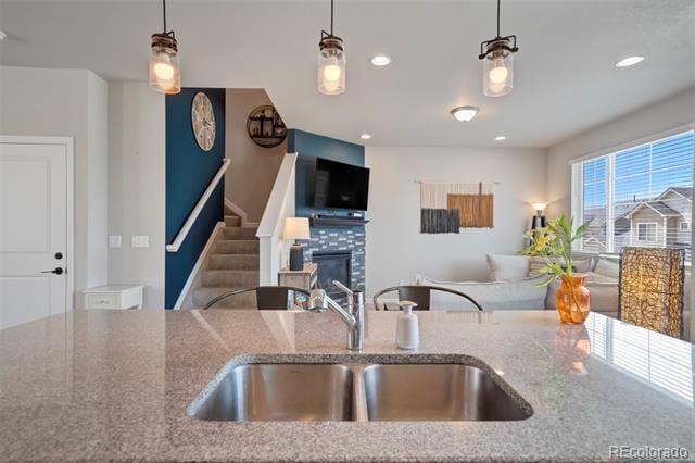 Building Photo - 5636 Canyon View Dr