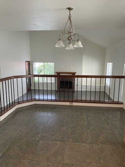 Dining Room - 3246 Darby St