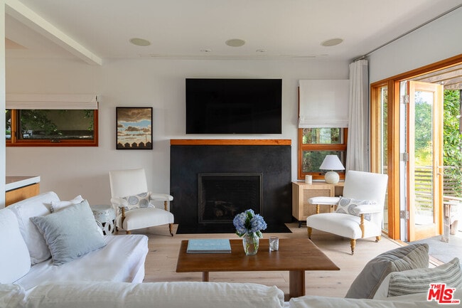 Building Photo - 1413 Ashland Ave