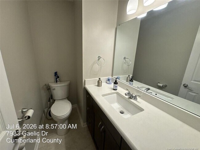 Building Photo - 7933 Gaelic Dr
