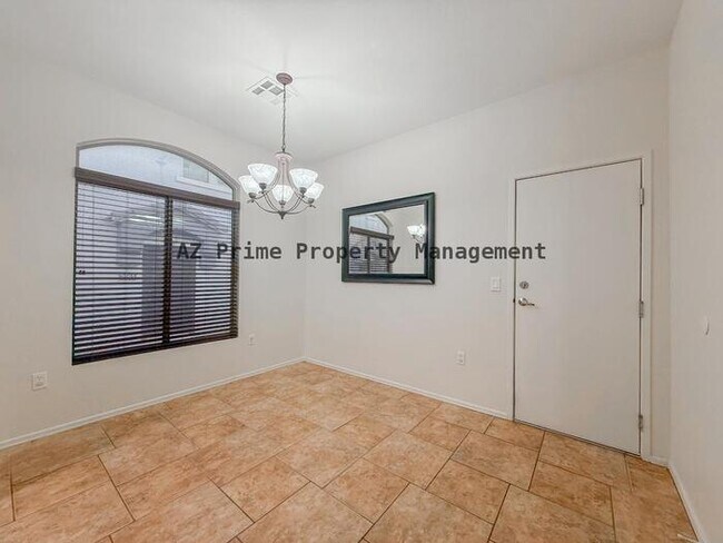 Building Photo - 2150 W Alameda Rd