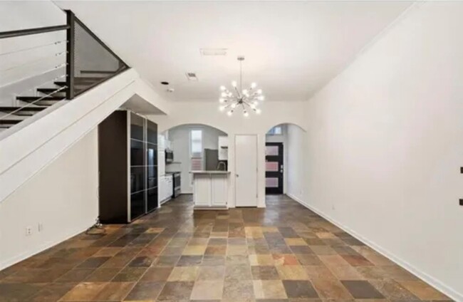 Building Photo - 4407 Buena Vista St