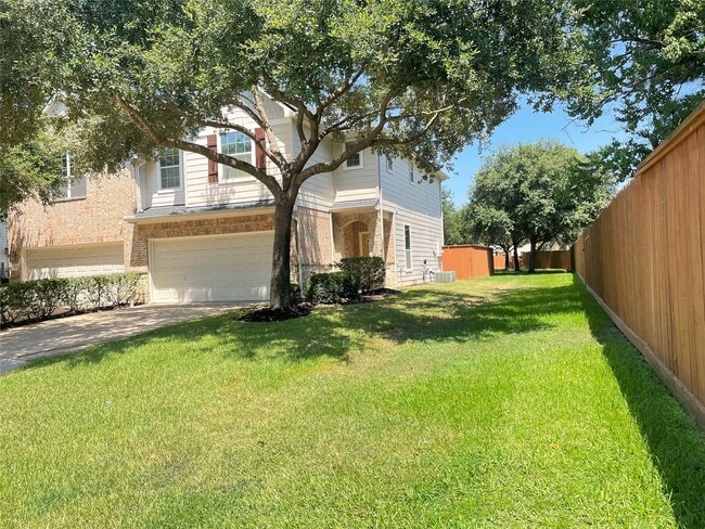 Building Photo - 13518 Primula Ct