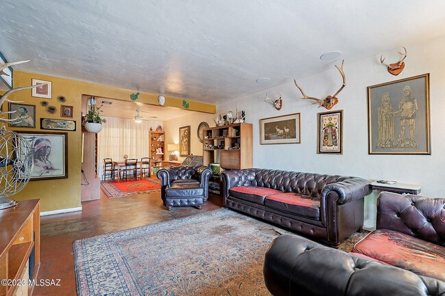 Building Photo - Eastside 3 Bedroom Brick Home