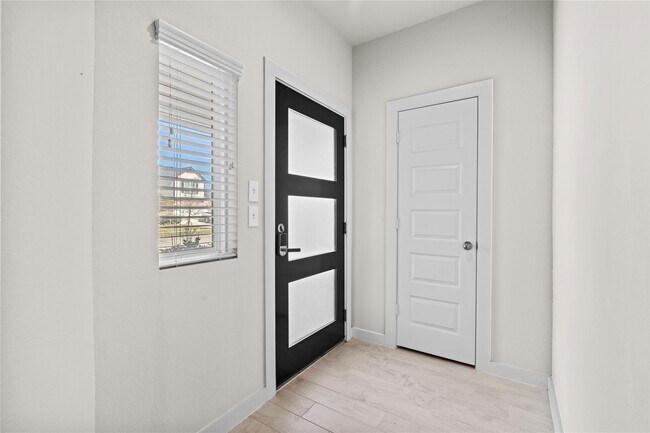 Building Photo - 19027 Rising Mesquite St