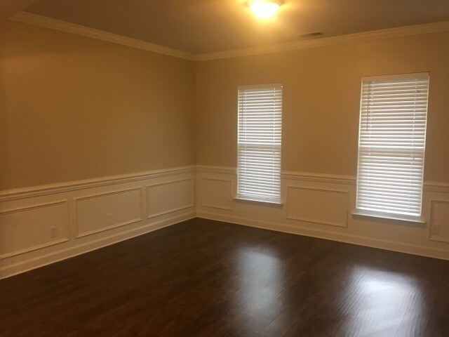 Building Photo - 132 Pine View Xing