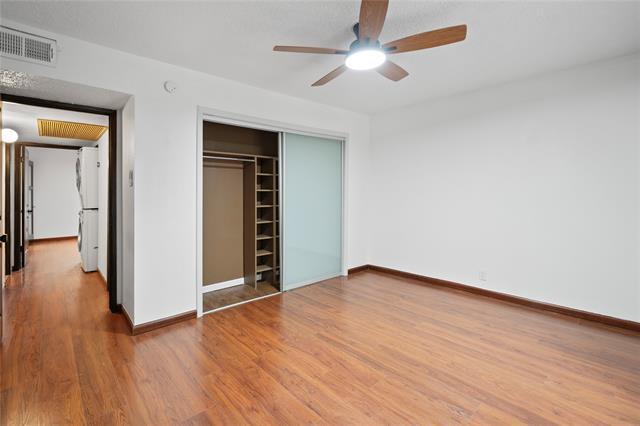 Building Photo - 5218 Fleetwood Oaks Ave