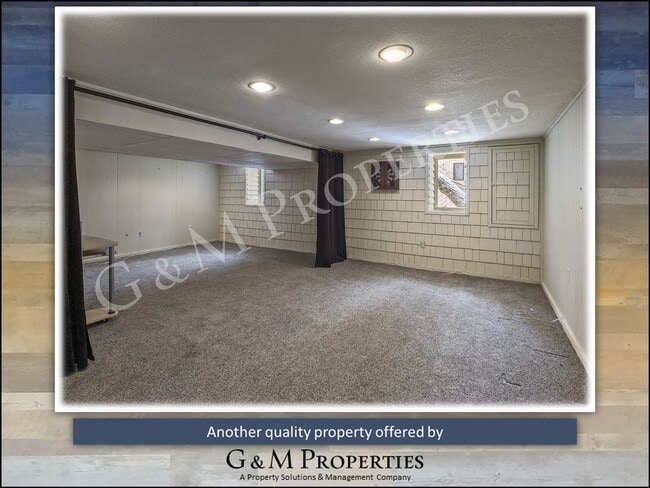 Building Photo - Rarely Available 4-Bedroom House - in Pitt...