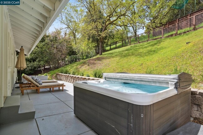 Building Photo - 3555 Old Mountain View Dr