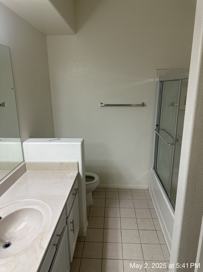 Building Photo - 7119 N Durango Dr