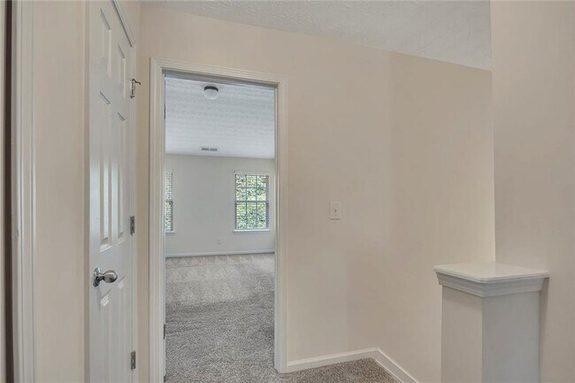 Building Photo - 2297 Baker Station Dr