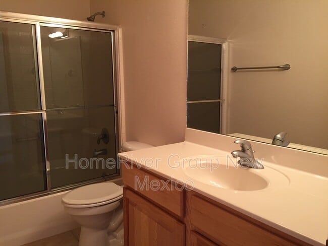 Building Photo - 828 Kipuka Dr NW