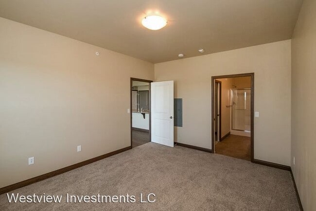 Building Photo - 2815 Rohret Rd
