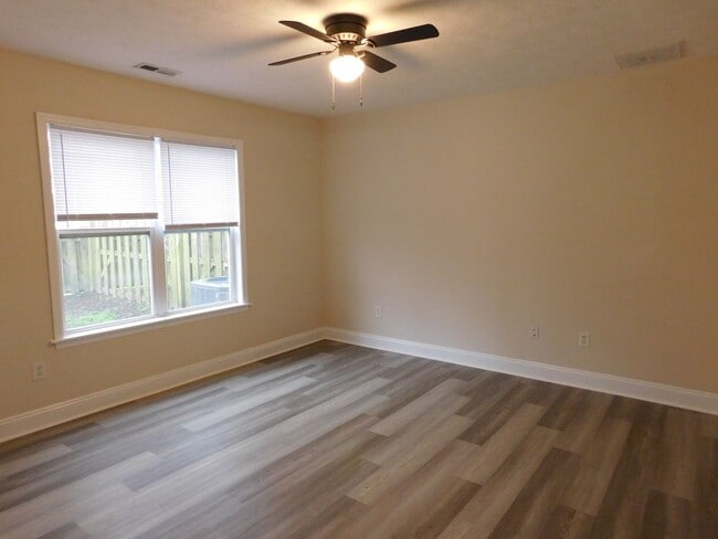 Building Photo - 4301 Arbor Green Way